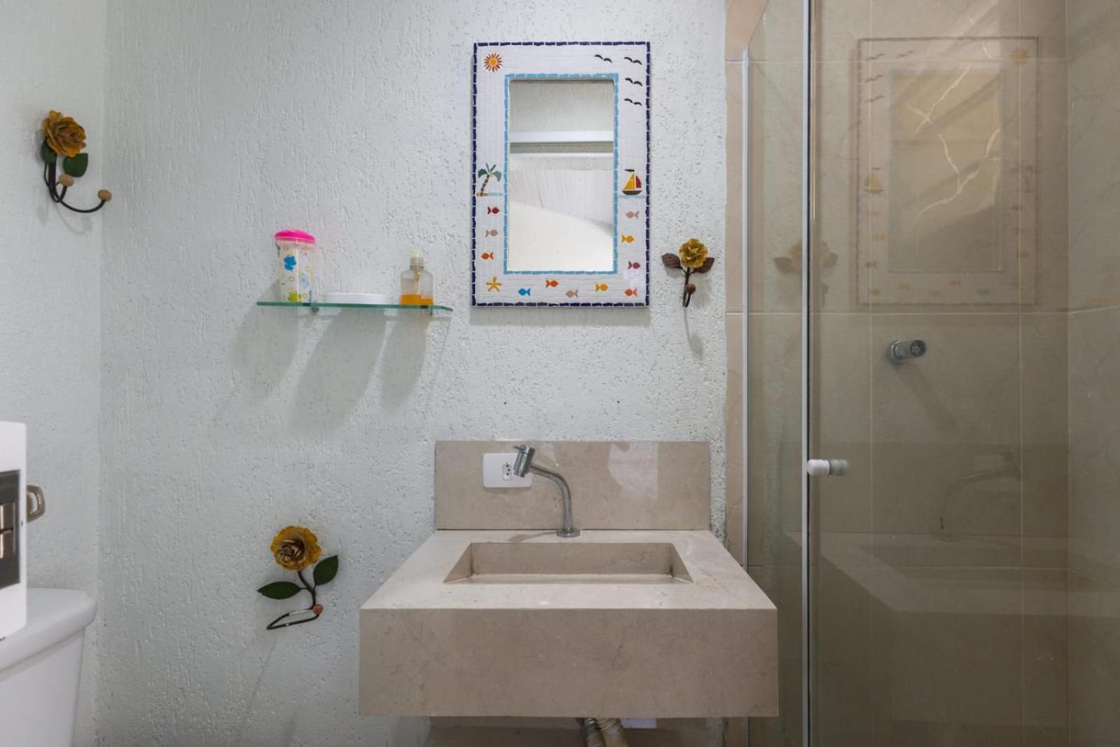 Hanaki Com Tv Lcd Streaming, Frigobar E Microondas Hospedagem domiciliar Ubatuba
